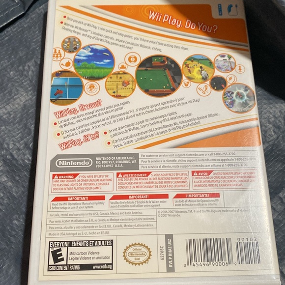 Wii play game . Includes 9 different games . - Picture 2 of 3